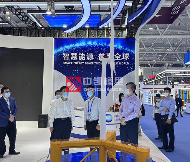 明陽集團(tuán)漂浮式風(fēng)機模型